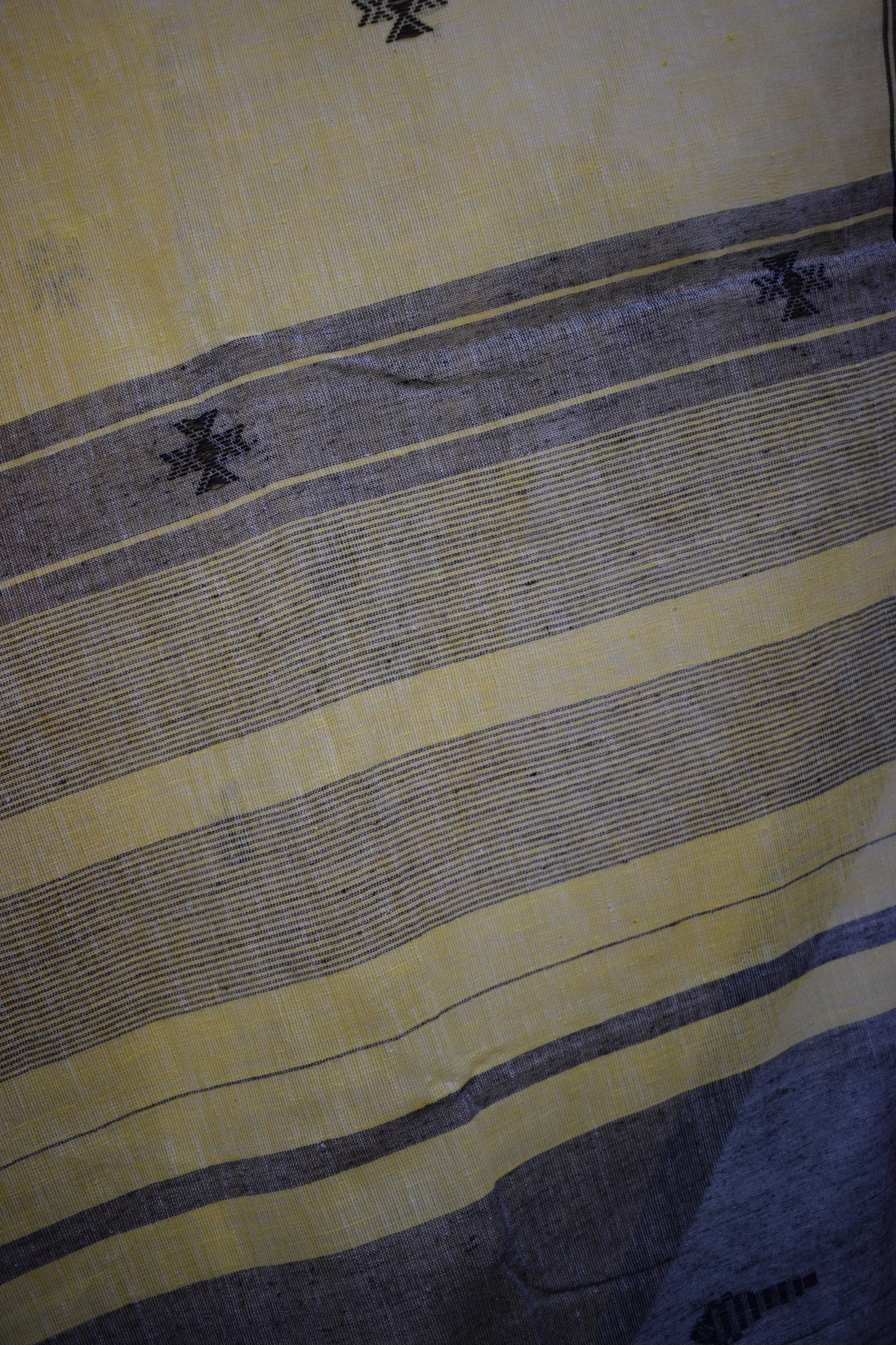 Kimāyā- Yellow Khadi Jamdani Saree
